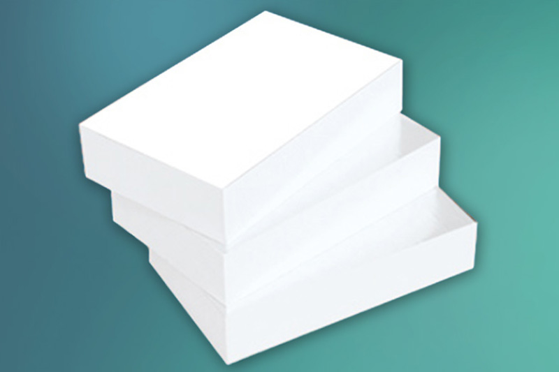 Refractory brick